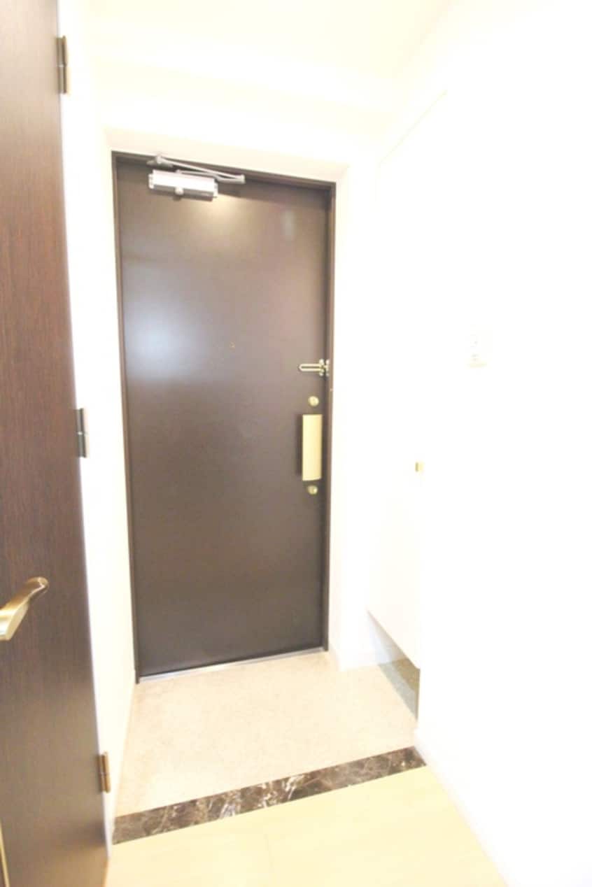 玄関 CREATO新大阪Serenity(806）