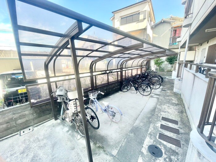 駐輪場 メゾンド－ル忍ヶ丘