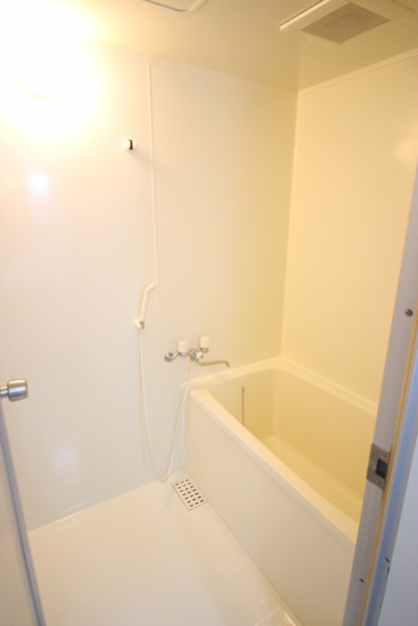 バス／シャワールーム等 メゾンド－ル忍ヶ丘