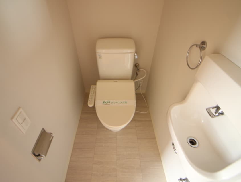 トイレ ゼファーヒル