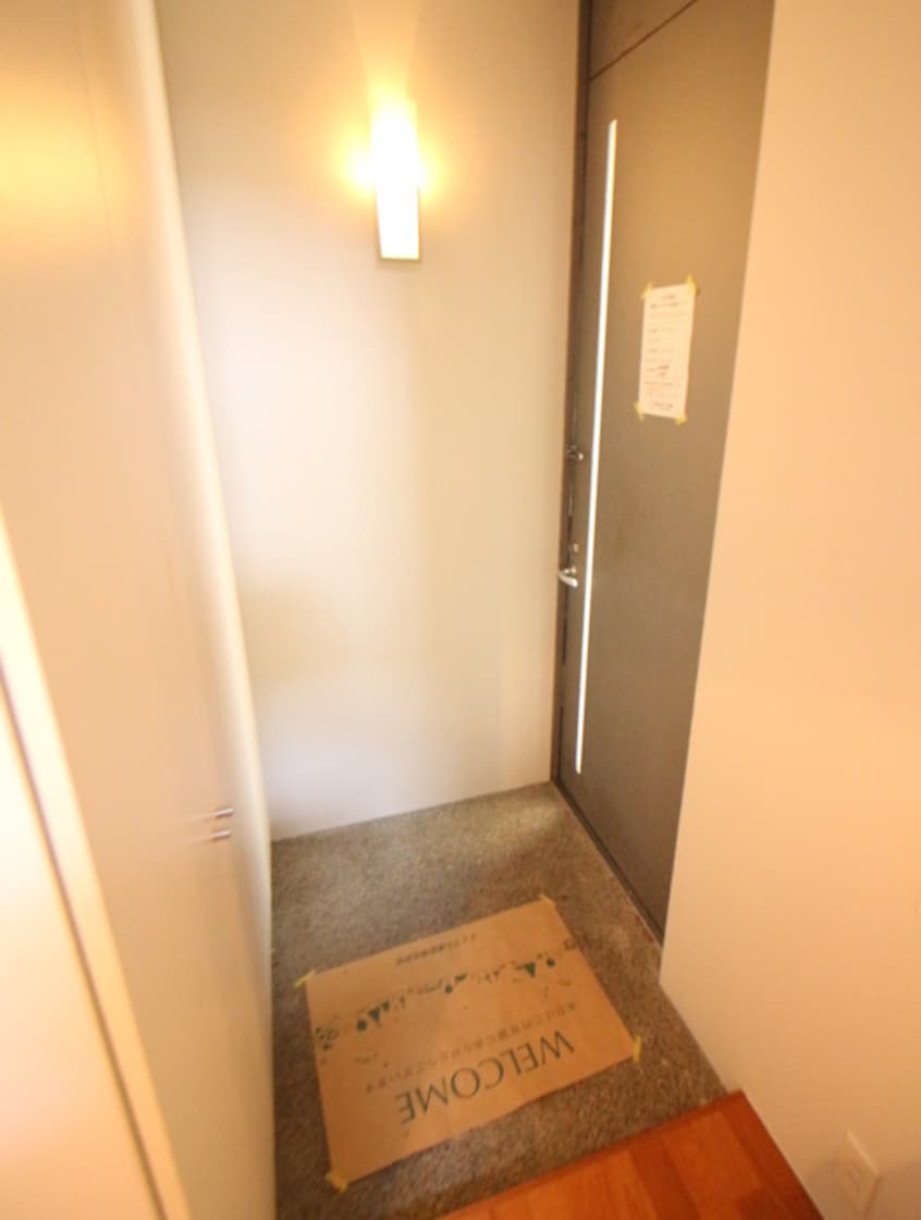 玄関 ゼファーヒル