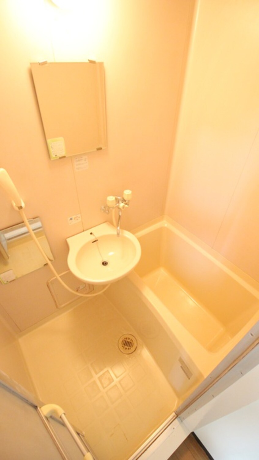 バス／シャワールーム等 ハイツ・ハピネス