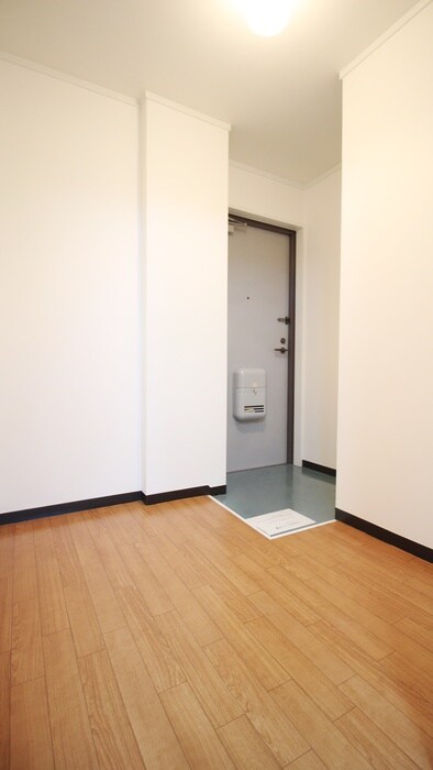 玄関 ハイツ・ハピネス