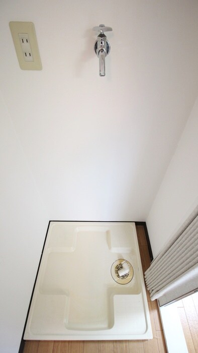 洗濯機置場 ハイツ・ハピネス