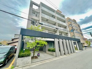 ラミュ－ズコ－ト
