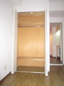 収納 シュプレーム堺