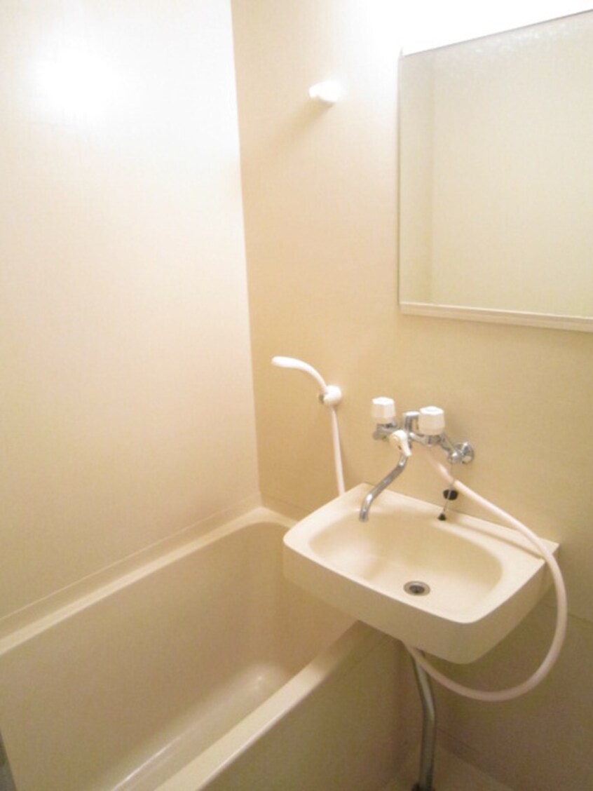 バス／シャワールーム等 シュプレーム堺