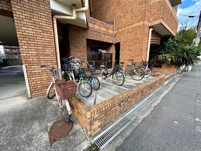 駐輪場 レジデンスミミー