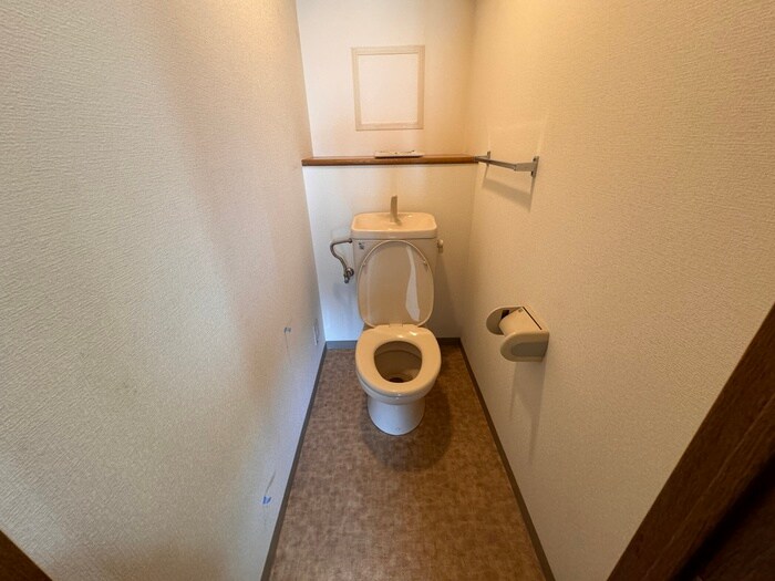 トイレ ｻﾝﾗｳﾞｨｰﾇ甲陽園