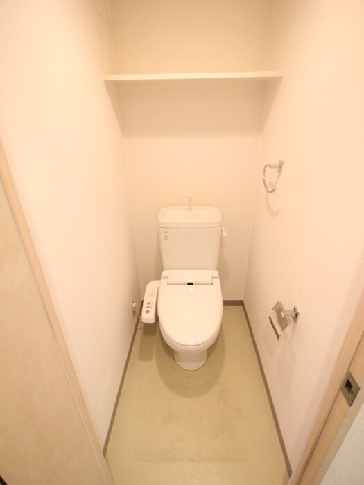 トイレ エスティライフ新大阪第２(210)