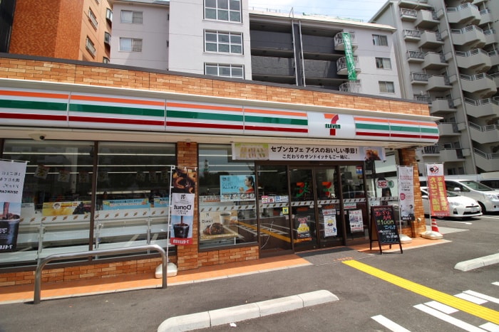 セブン-イレブン 豊中寺内２丁目店(コンビニ)まで230m フローレス緑地公園