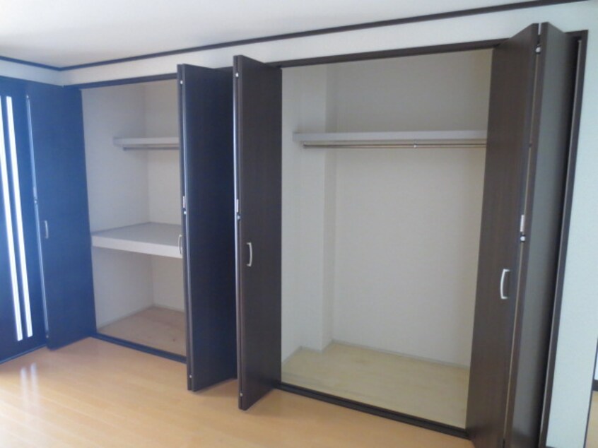 収納 メゾン花屋敷