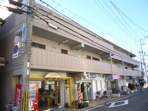 秋山ビル（２Ｆ）