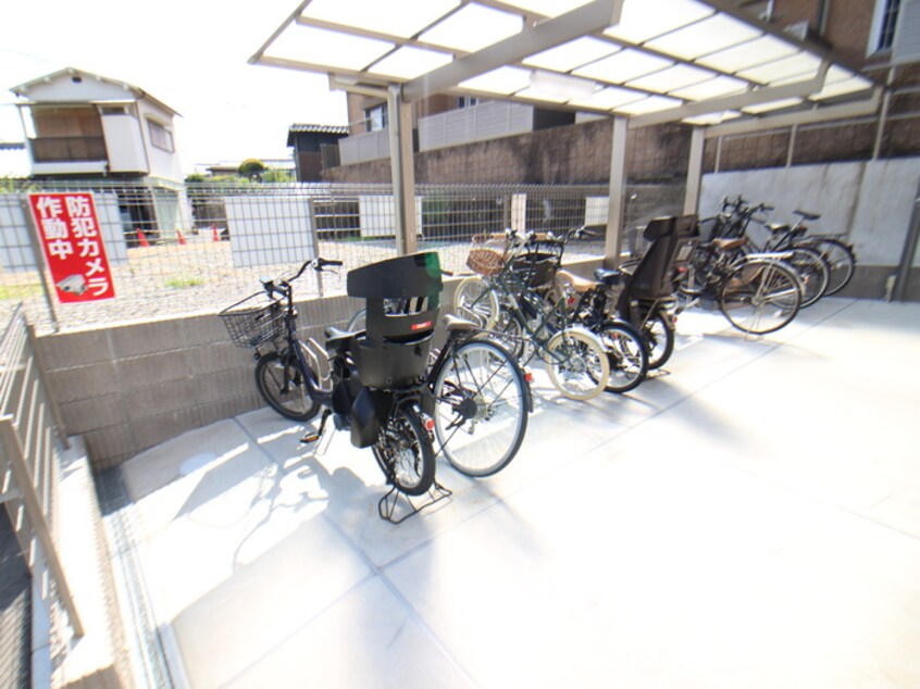 駐輪場 コンフォートモラダ