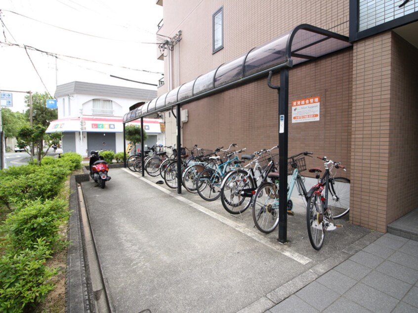 駐輪場 ラフォ－レ　箕面