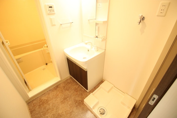 洗濯機置場 Ｆａｓｅｃｉａ　ＨＯＲＩ