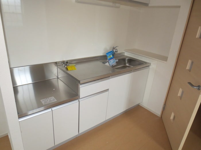 キッチン ﾒｿﾞﾝ　ｱﾝｿﾚｲｴⅢ