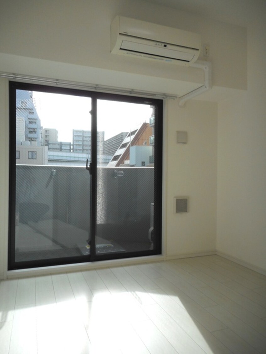 居室 ｽﾜﾝｽﾞ江戸堀ｳｴｽﾄﾊﾟｰｸ(601)