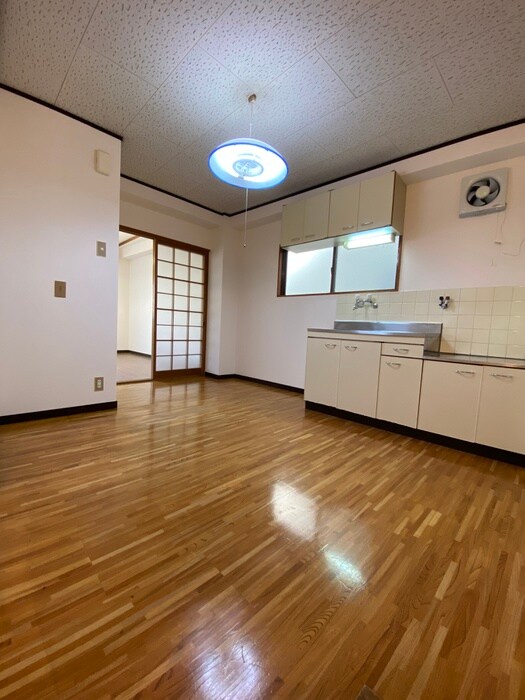 居室 コスモハイツ