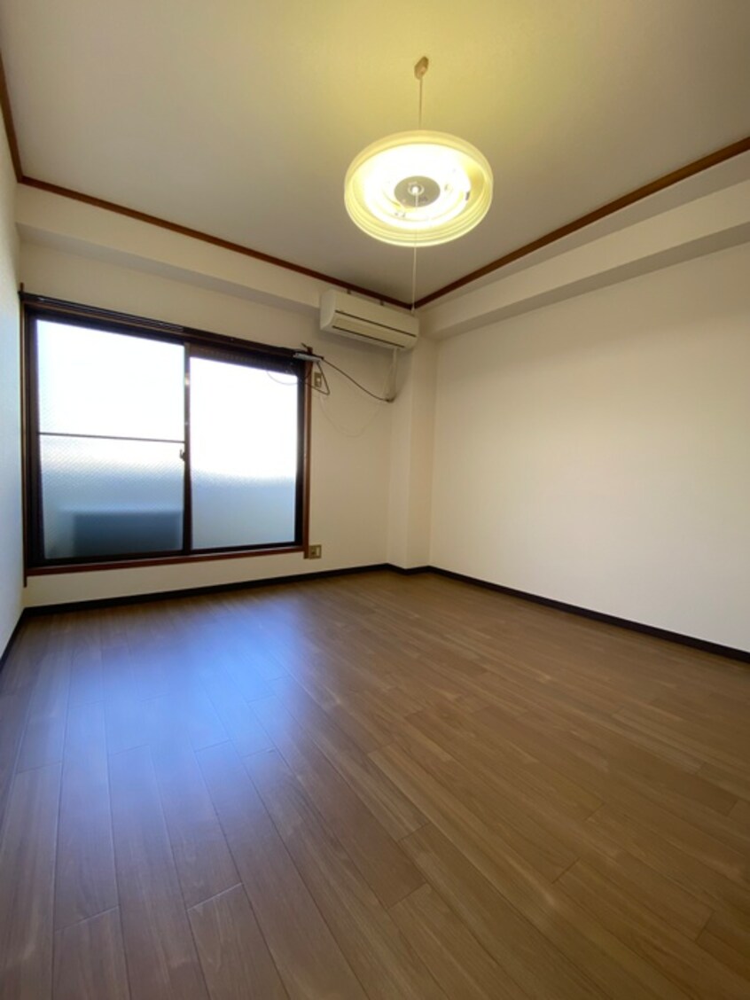 居室 コスモハイツ