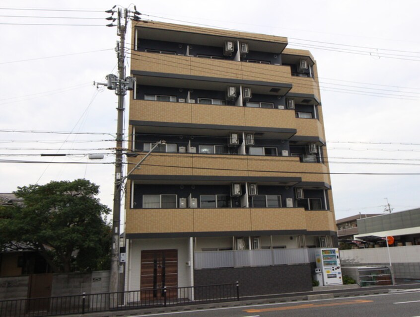 外観写真 E-Infinity　Tsukagutchi