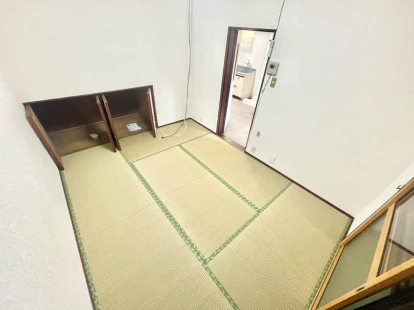 居室 新橋町駅前戸建