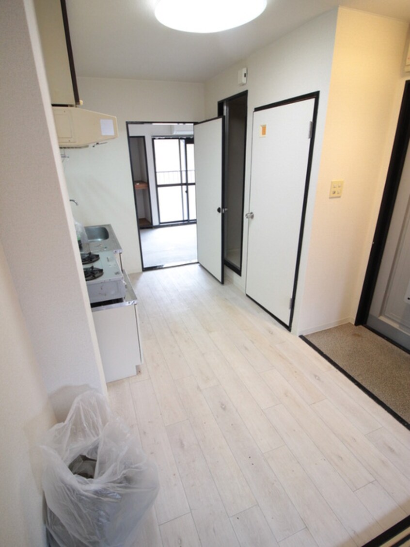 居室 二見ハイツ