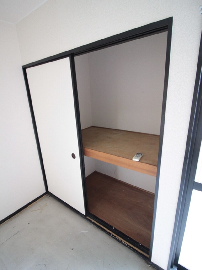 収納 二見ハイツ