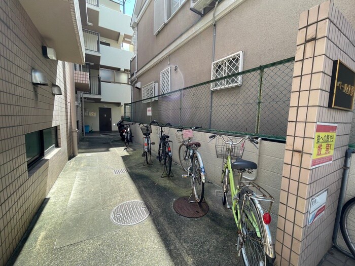 駐輪場 ベール太秦