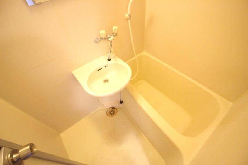 バス／シャワールーム等 ウェスト