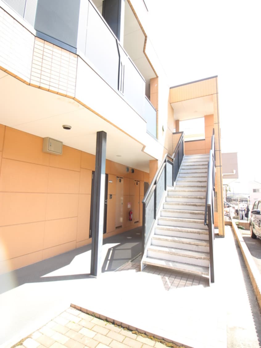 エントランス部分 シャルマン桂