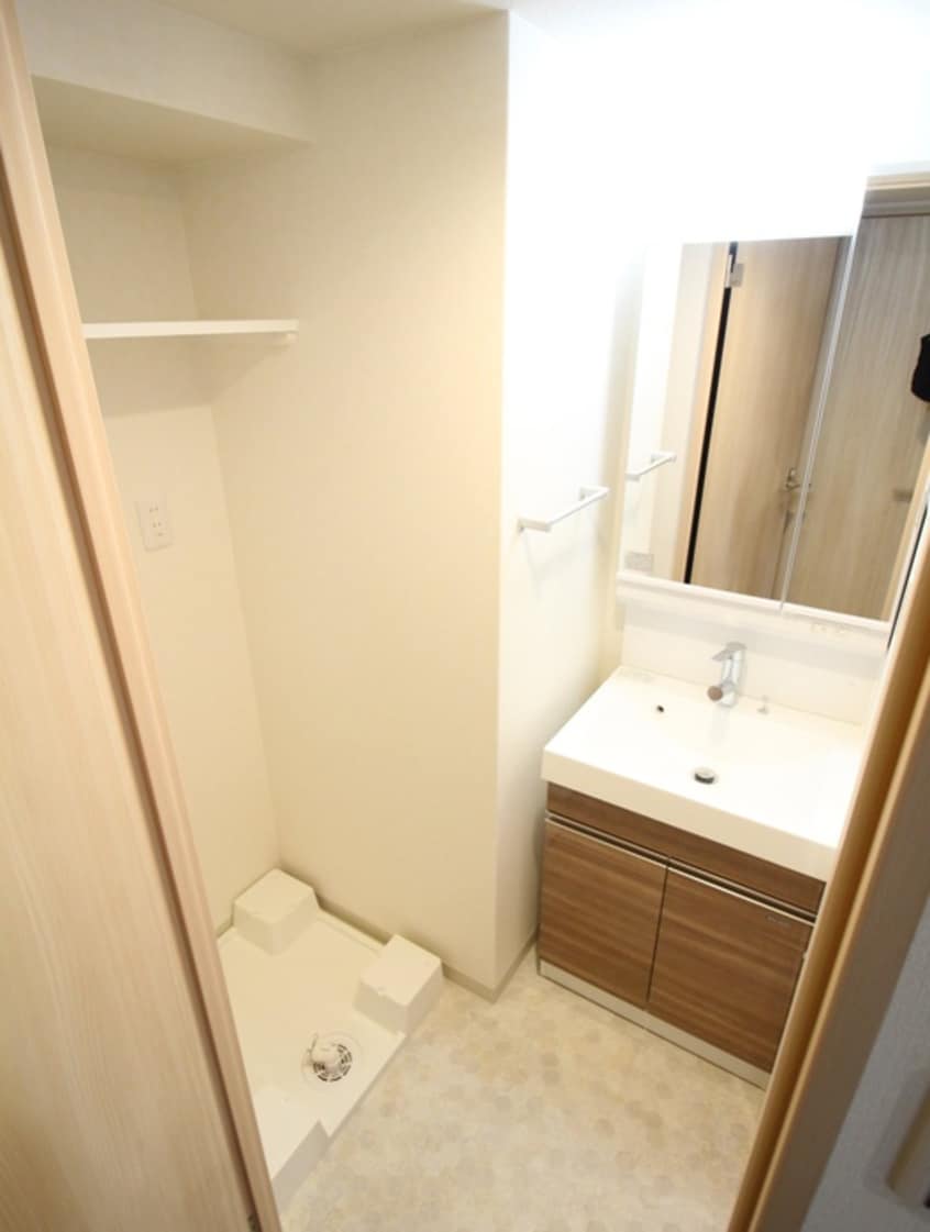 洗濯機置場 ｱｸｱﾌﾟﾚｲｽ京都三条朱雀(308)