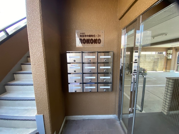 エントランス部分 ロココ西宮