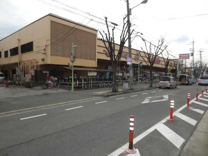 近商　河内天美駅前店(デパート)まで1000m ボヌール