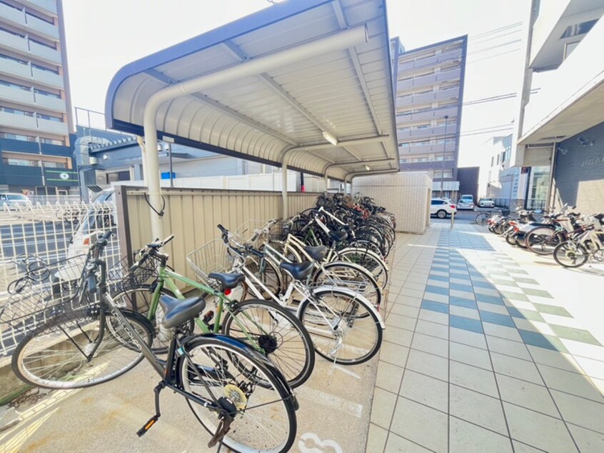 駐輪場 エンゼルプラザｅａｓｔ１