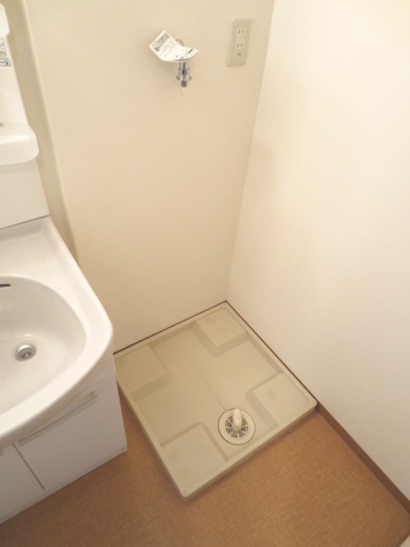 洗濯機置場 エンゼルプラザｅａｓｔ１