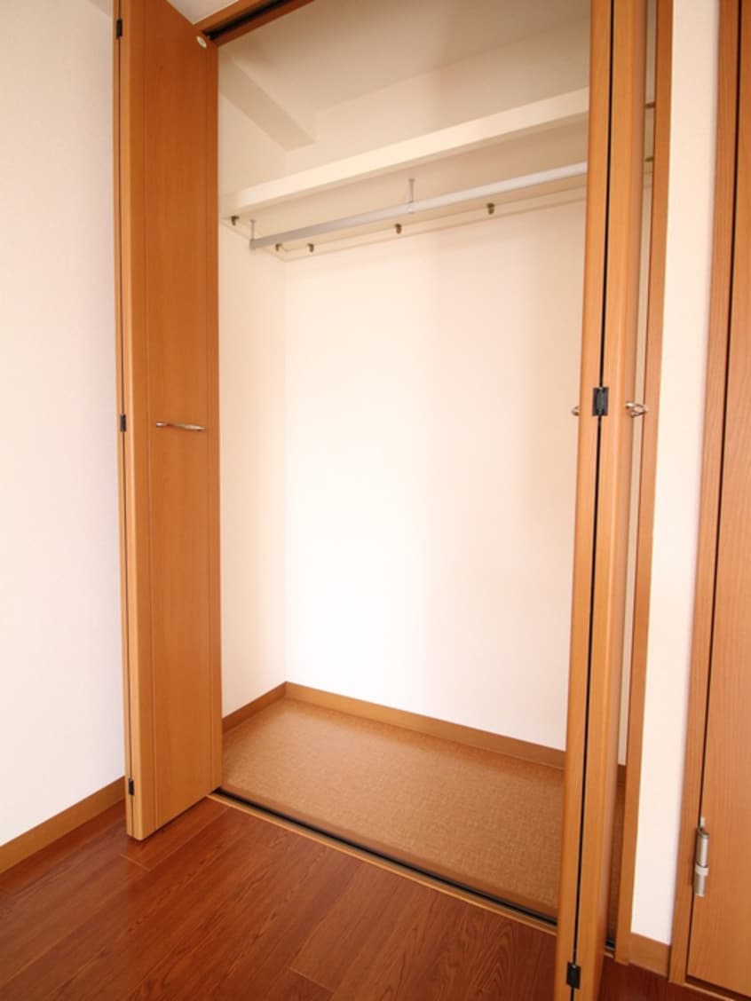 収納 エンゼルプラザｅａｓｔ１