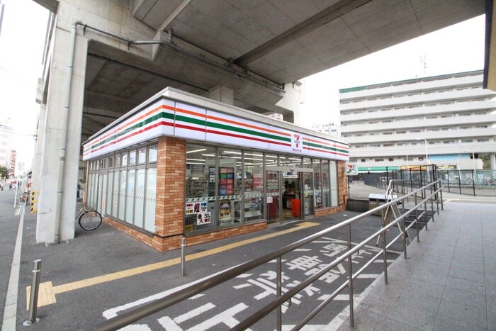 セブンイレブンハートインJR長居駅改札口店(コンビニ)まで140m Ｍプラザ長居駅前