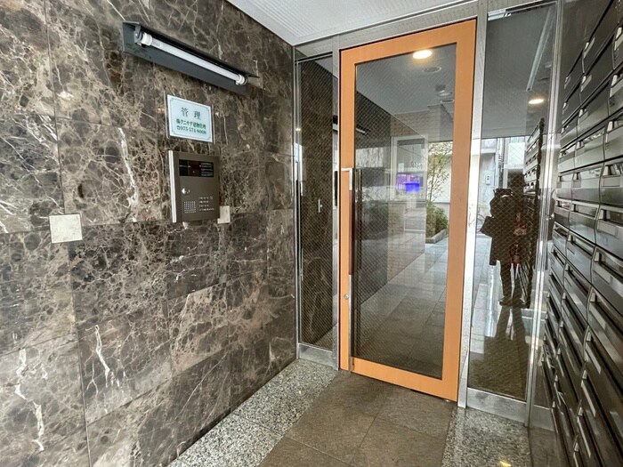 エントランス部分 マ・アビタション