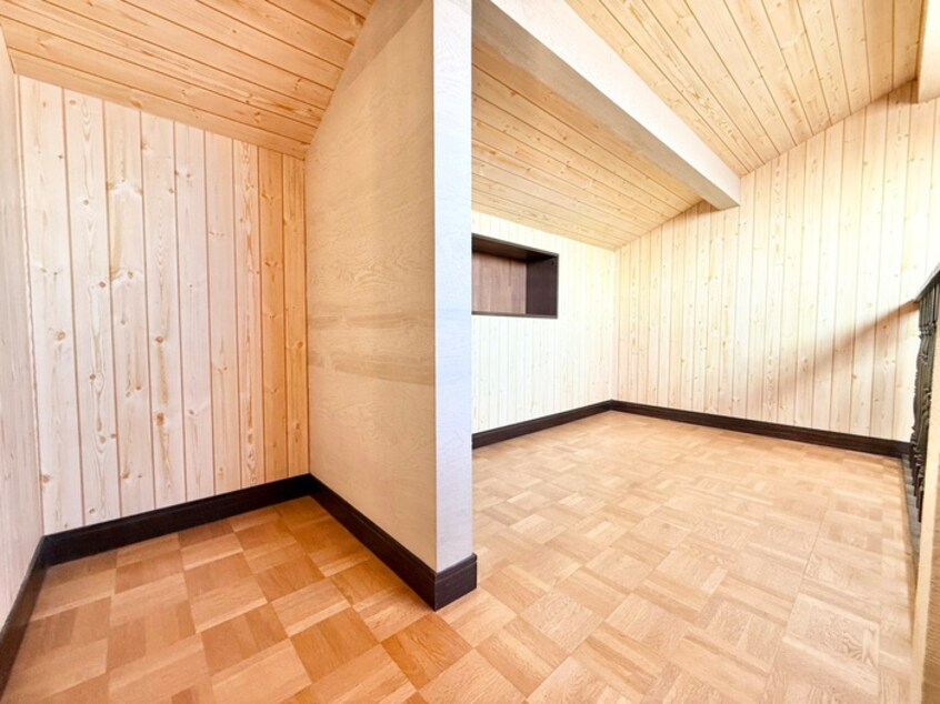 ロフト 槇島町薗場126-9貸家