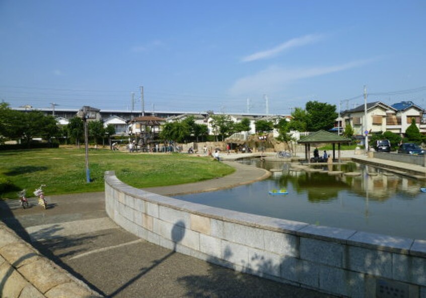 中尾親水公園(公園)まで400m ハイム・ボナ－ル