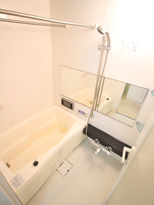 バス／シャワールーム等 フェミネンス御所西（403）