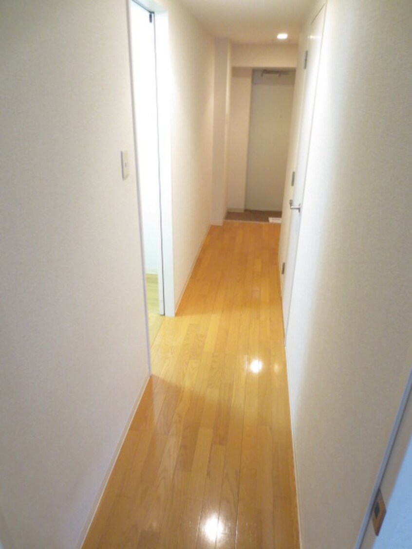 廊下 エアリ－アベニュ－