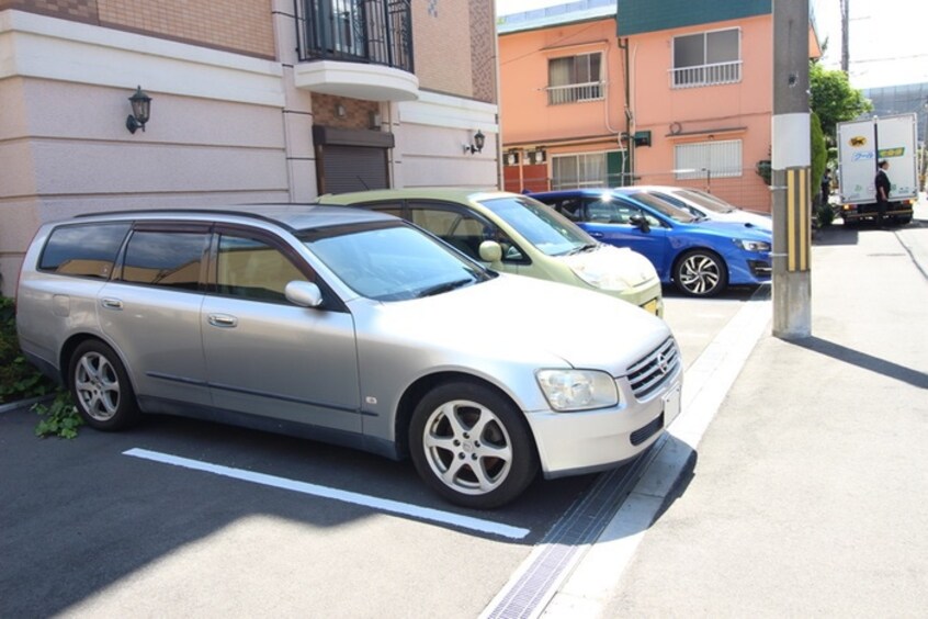 駐車場 Luxe新大阪EASTⅠ