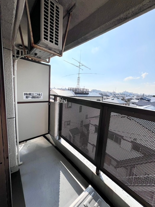 ベランダ・バルコニー ライオネス富松