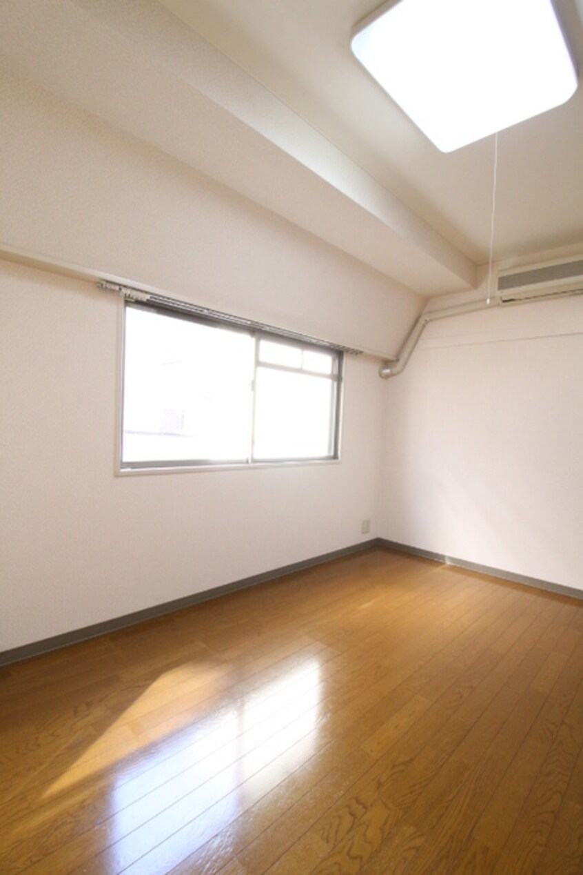 居室 レスポワール西