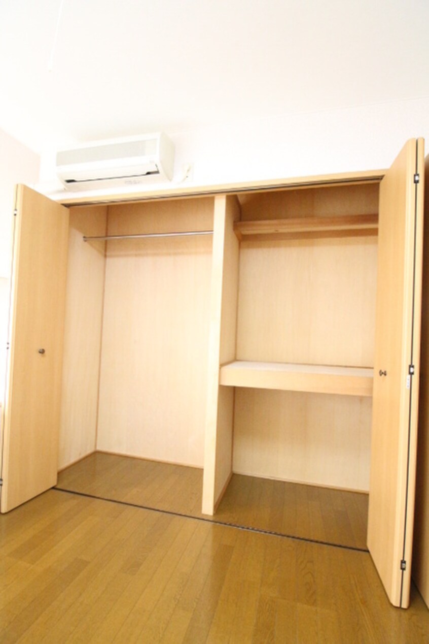 収納 レスポワール西