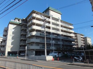 レオ高槻（611）