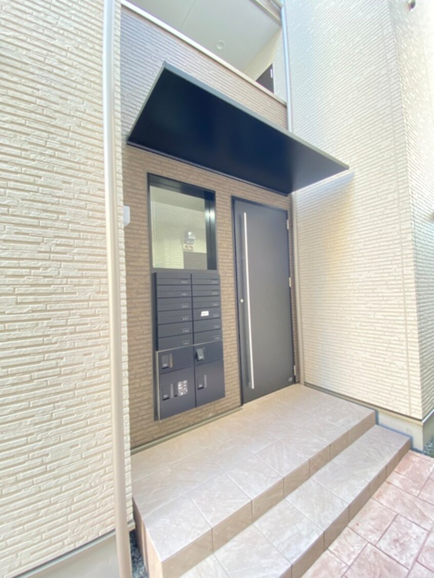 エントランス部分 Kvell　Garden　香里 Ⅱ