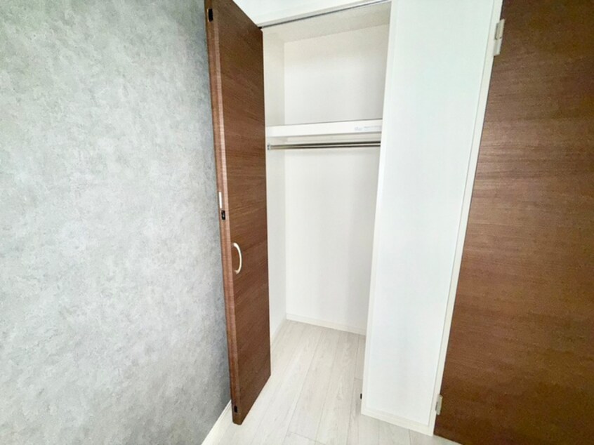 収納 Kvell　Garden　香里 Ⅱ